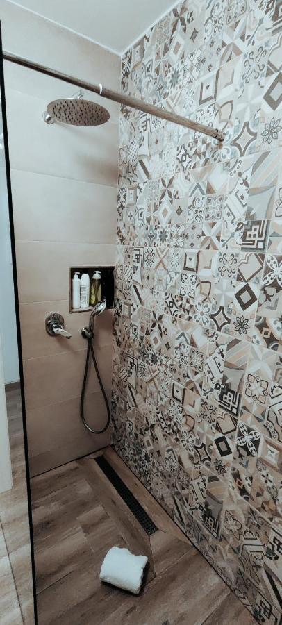 Getaway Suites Apartment Xlendi Extérieur photo